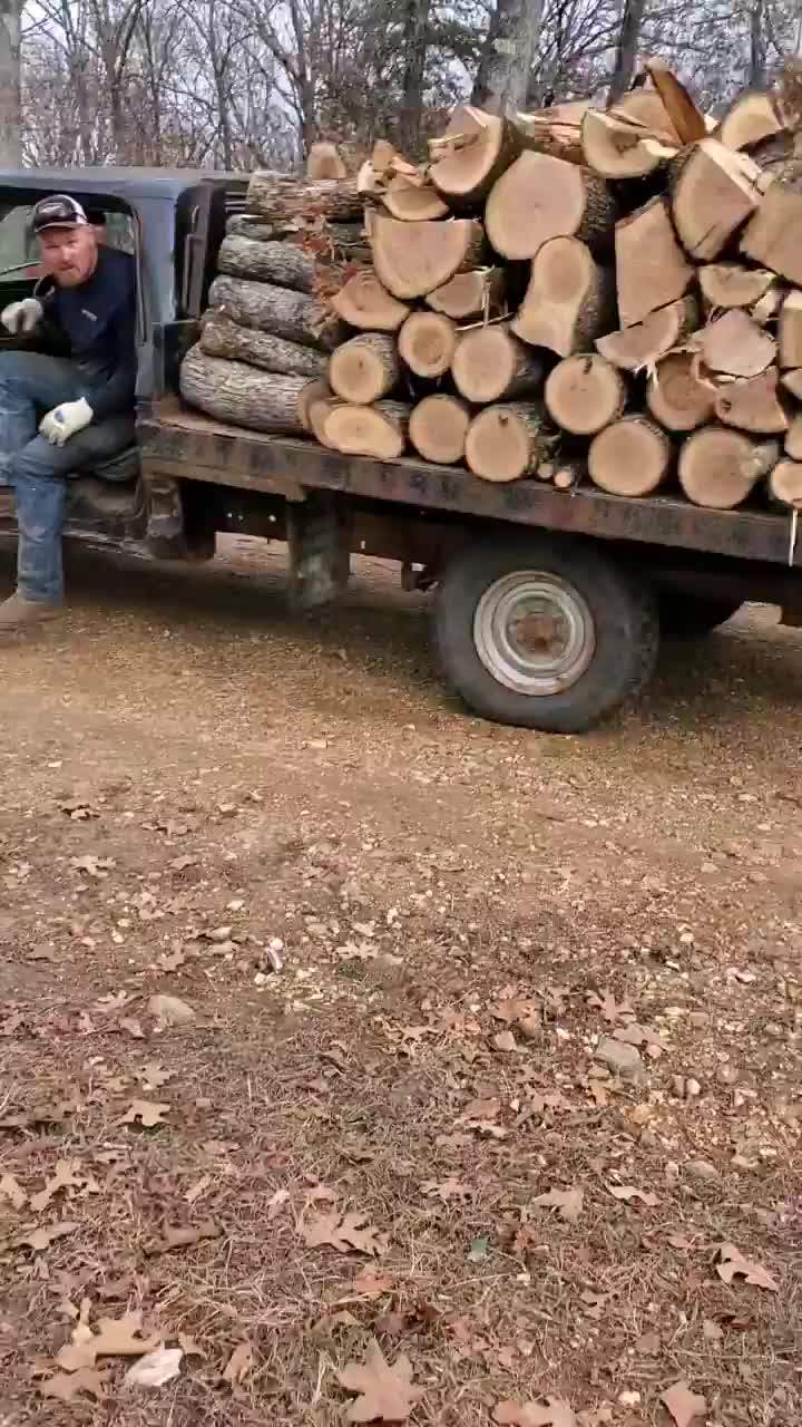 @Leaning Oaks Farm