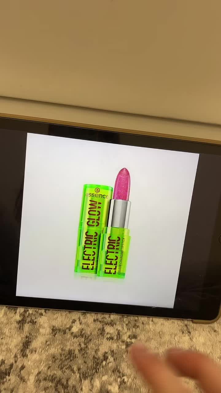 @user82292507428