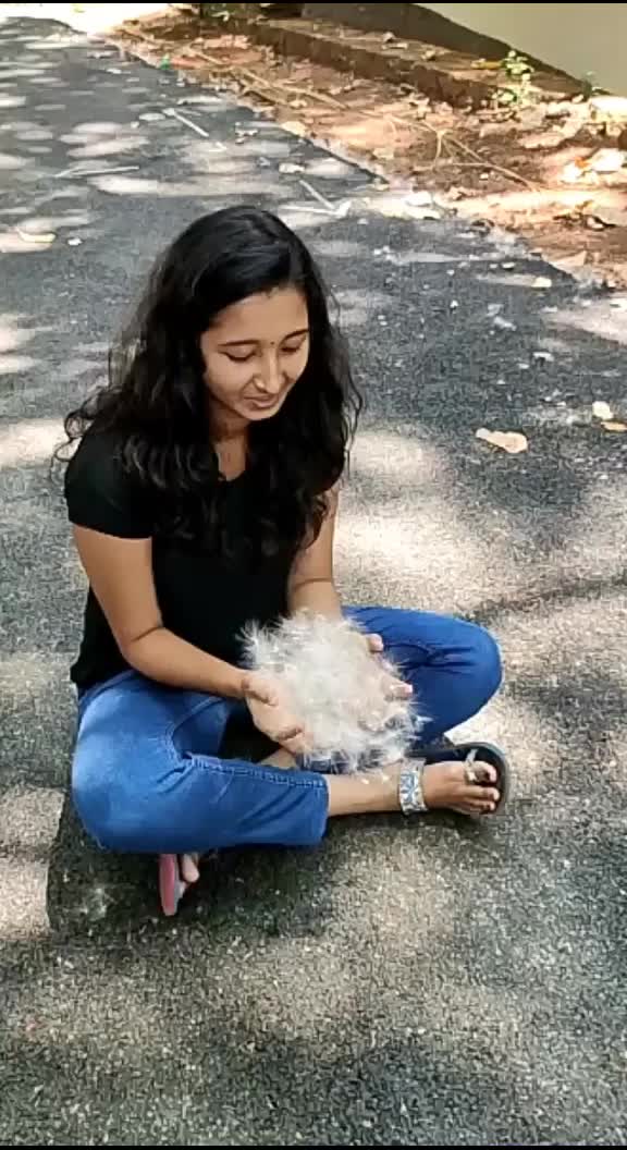 @adhu_zz