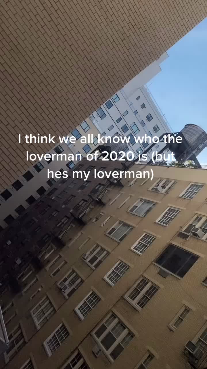 @Louis Partridge