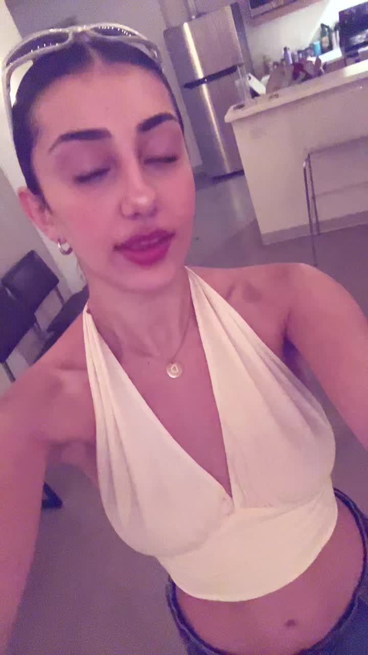@sarah