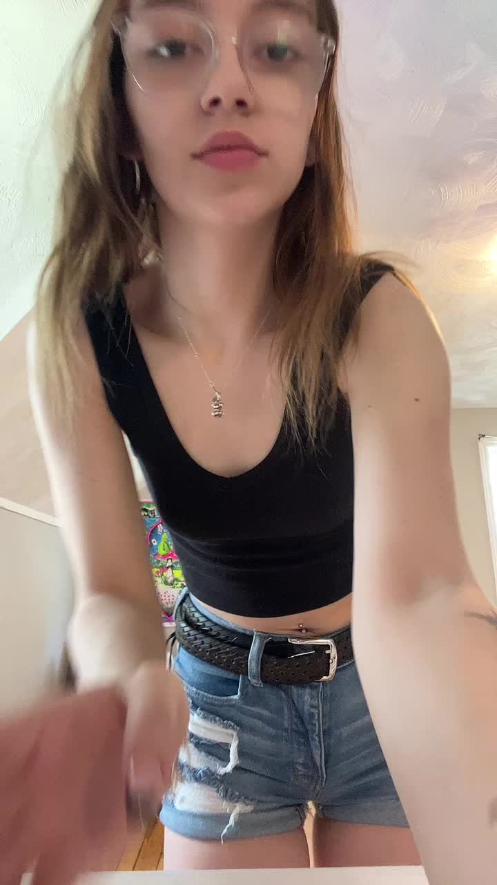 @victoriaclaireviolet