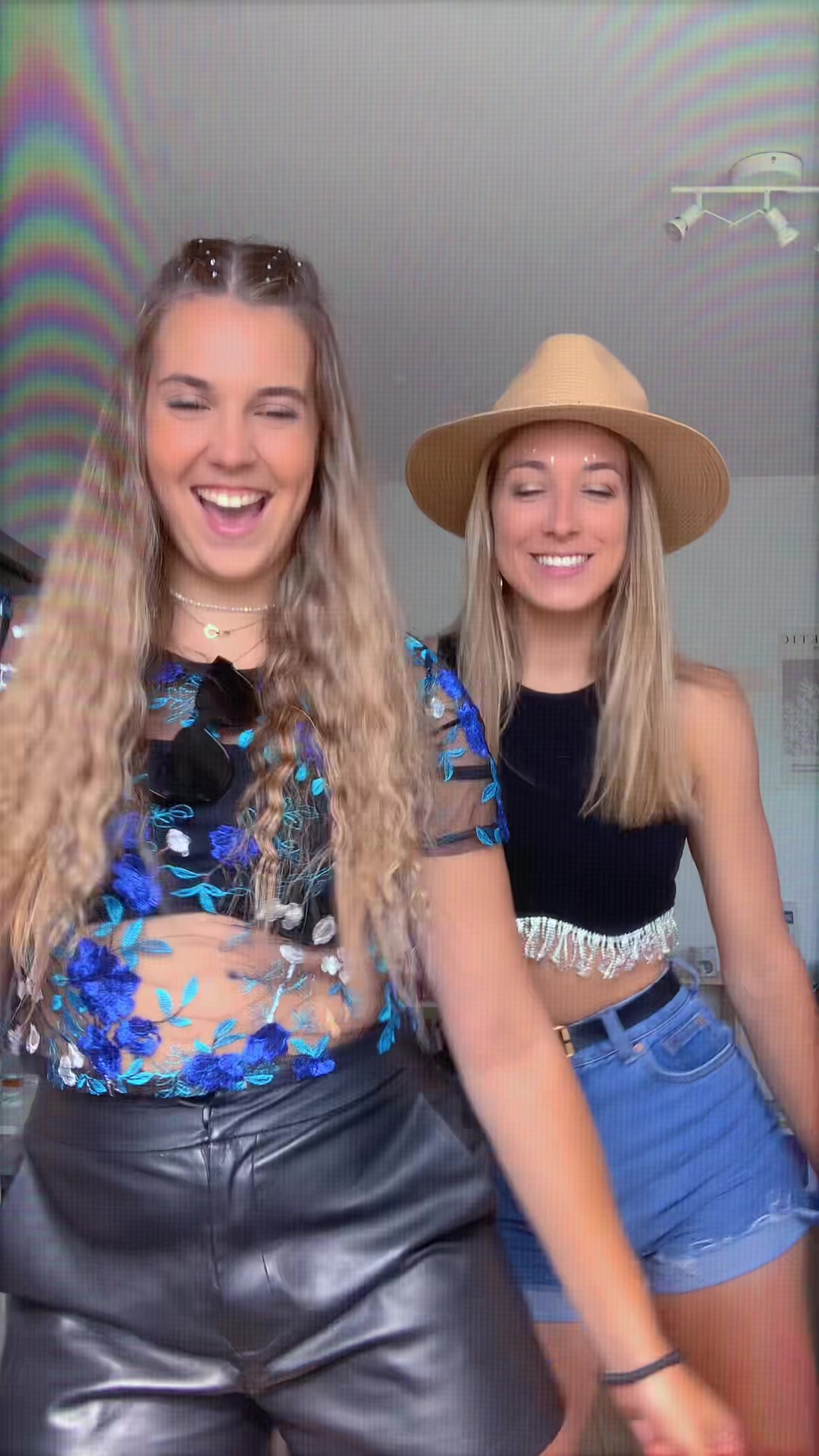 @Elodie & Laura 💎