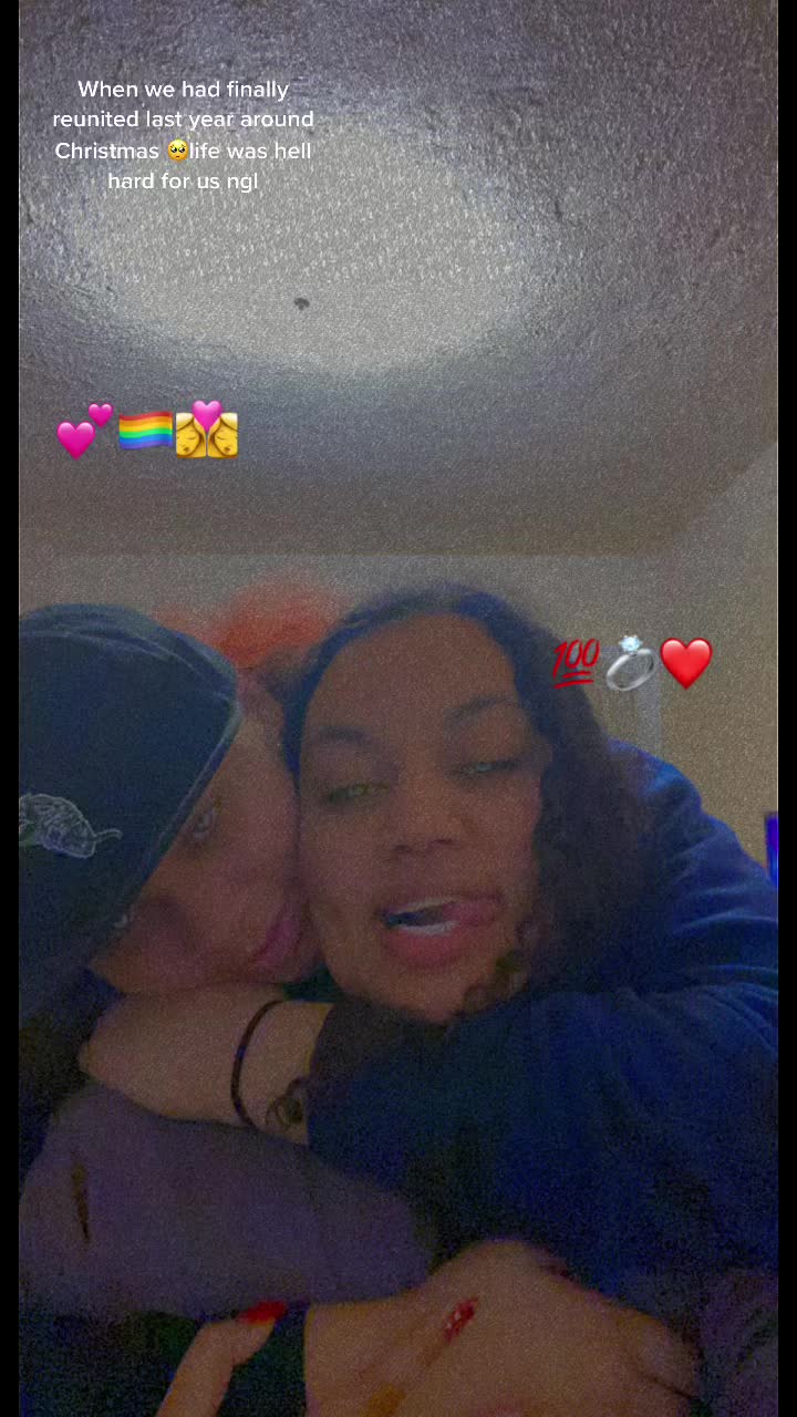 @Engaged 💍🏳️&zwj;🌈❤️Tay Fianc&eacute;💕
