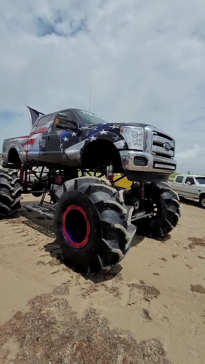 @team mud crew