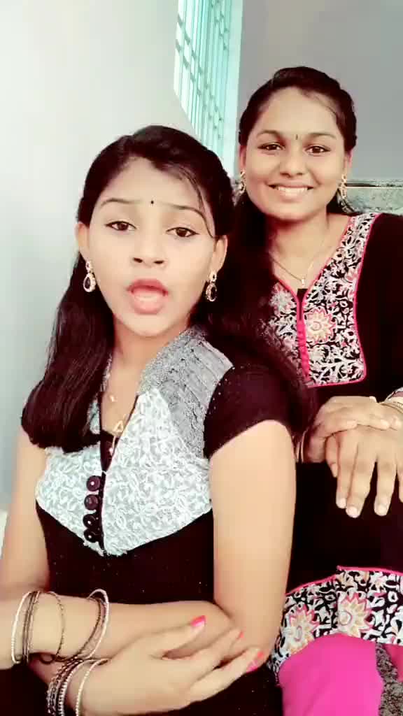 @👭 Preethi💖Pavi👭