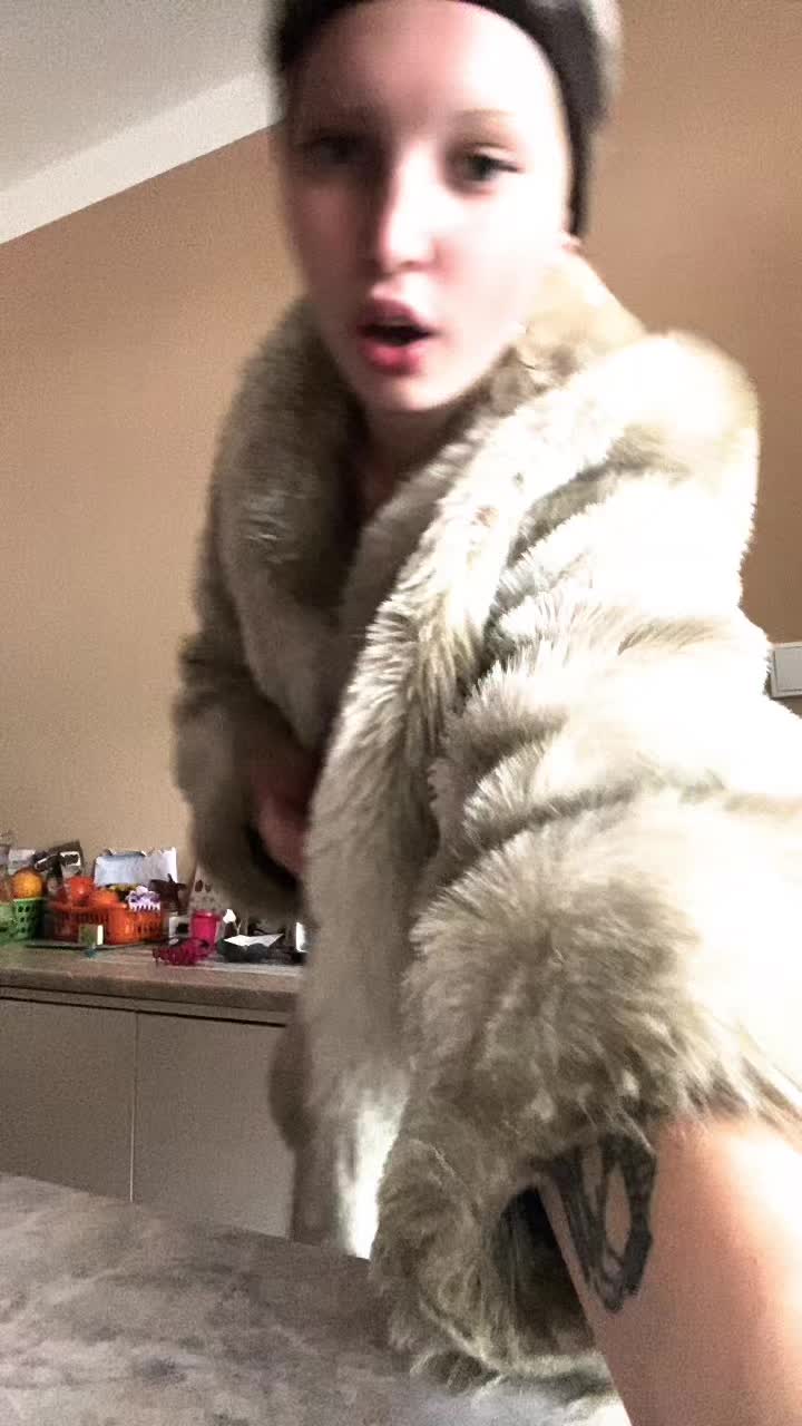 @super sexy funny lady