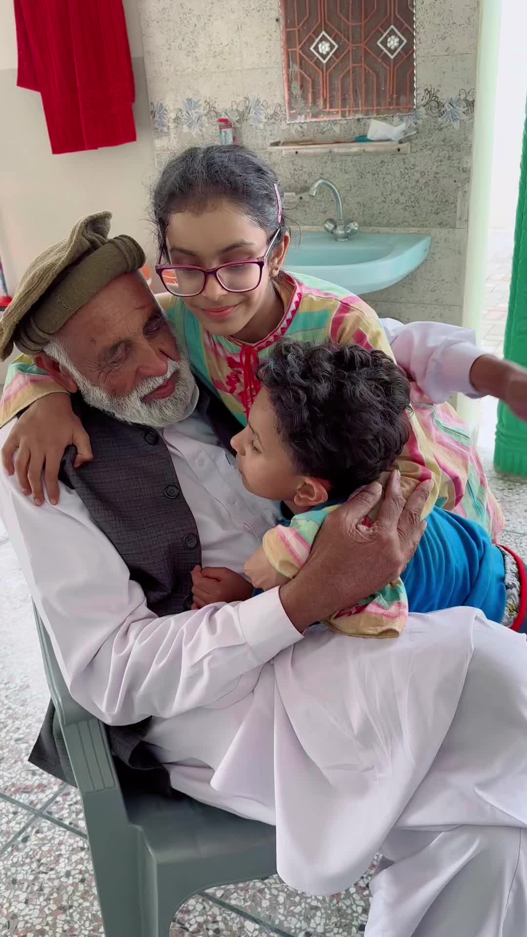 @Hassan ki Mama