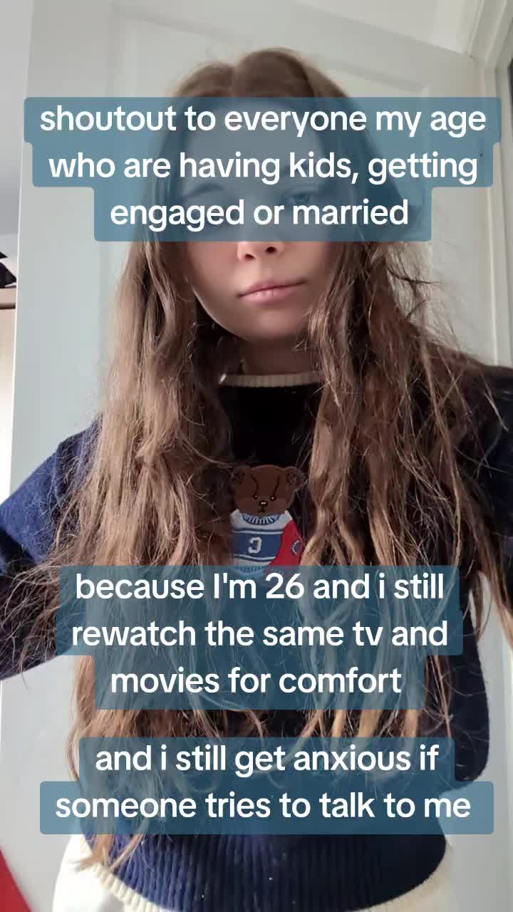 @everythingsRozy