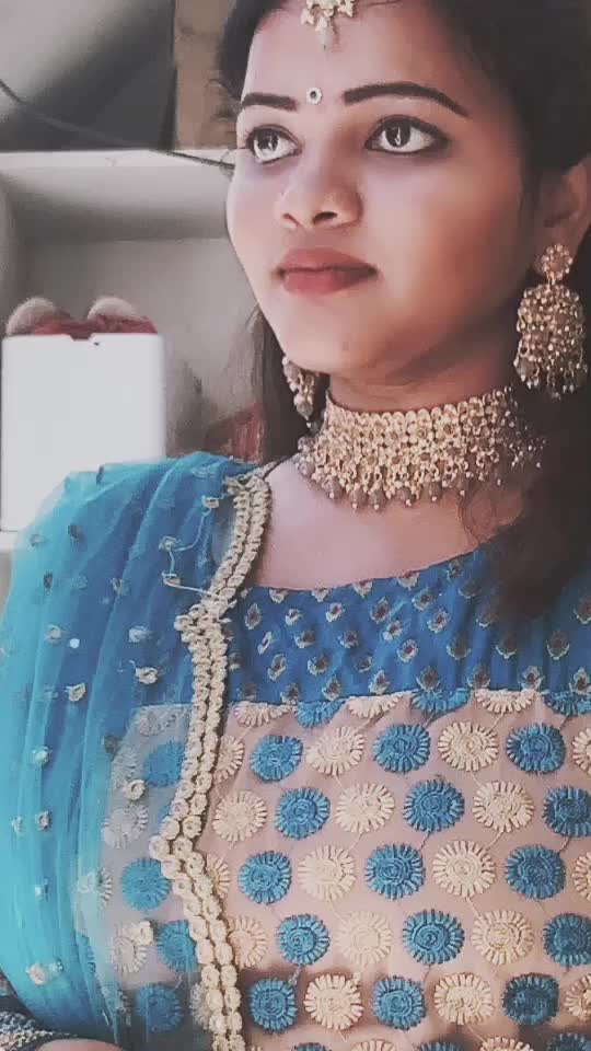 @NAVYASRI❤️👩🏻🦰