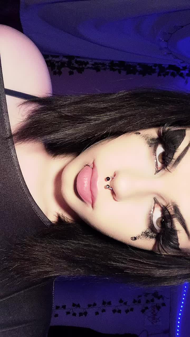 @sapphire <33