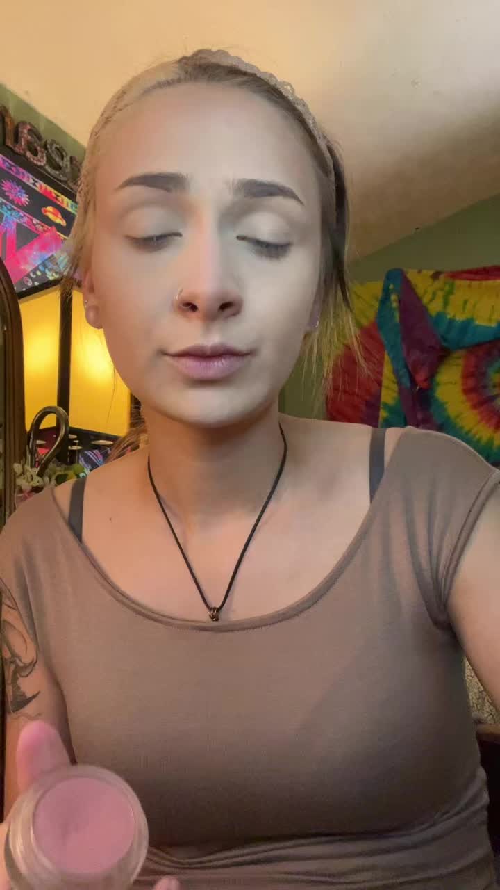 @brynn black🍒