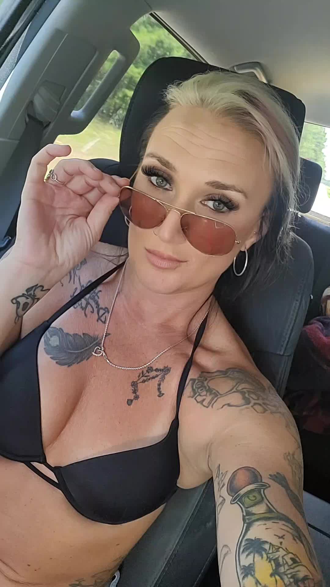 @🍍yagirlTrouble83🍍