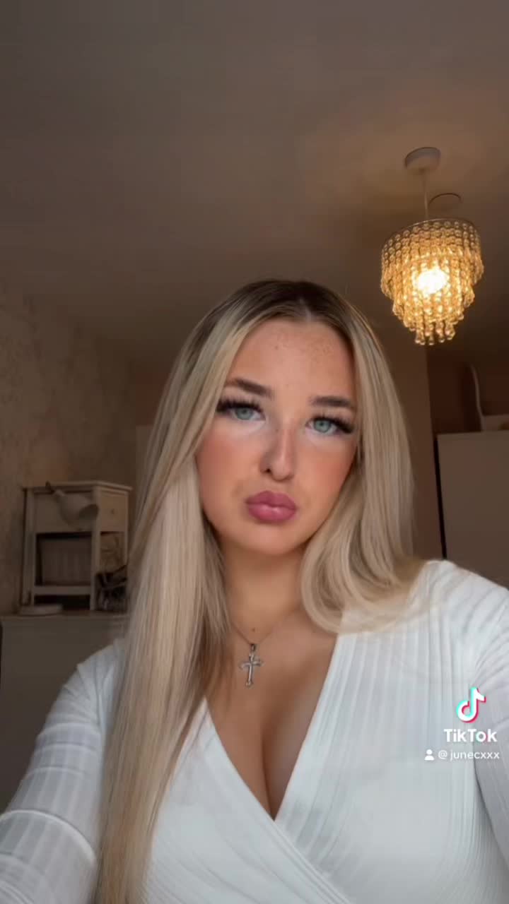 @𝓙𝓾𝓷𝓮 𝓰𝓪𝓻𝓭𝓷𝓮𝓻👸🏼