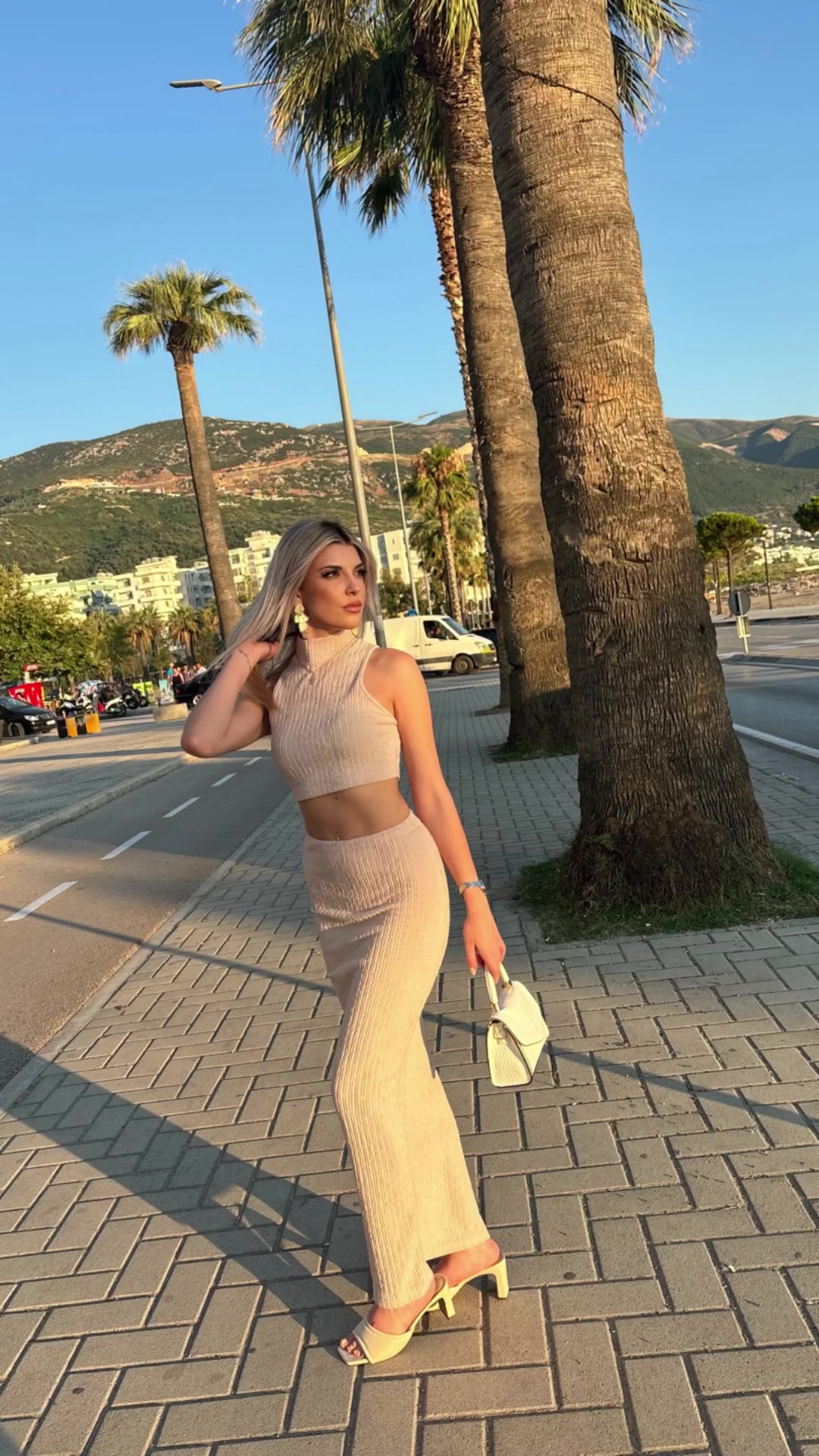 @Iris Elezi