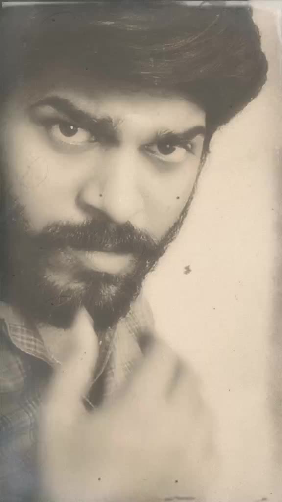 @iamDiNeSh