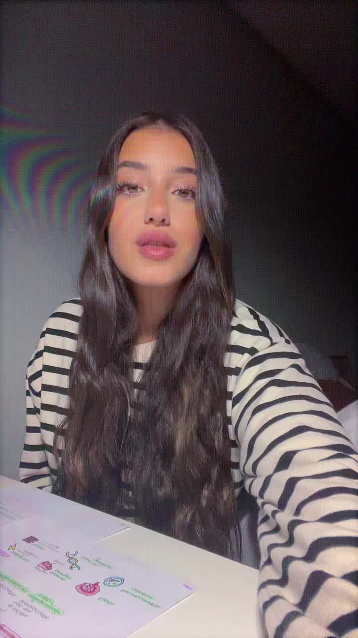 @laauraarnoso_