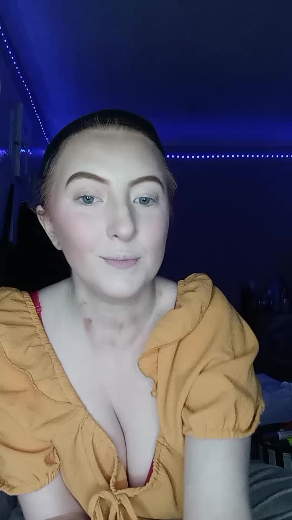 @Bee