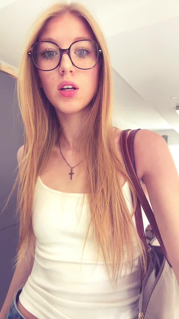 @user100525061404