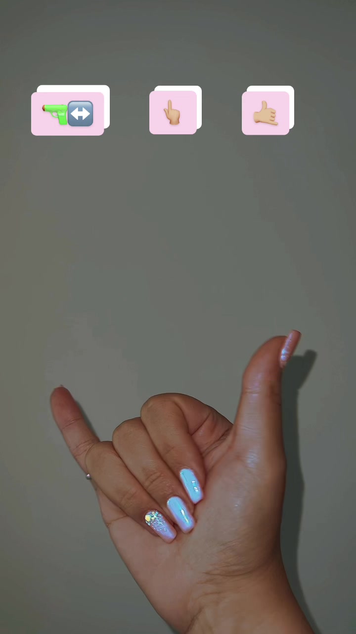 @Meg🦋