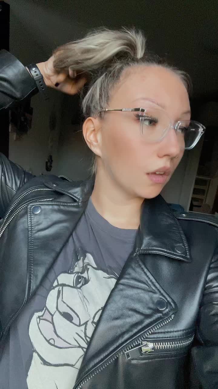@SzoszkeB