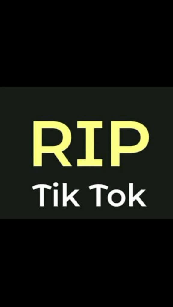 @i_am_broken💔💔