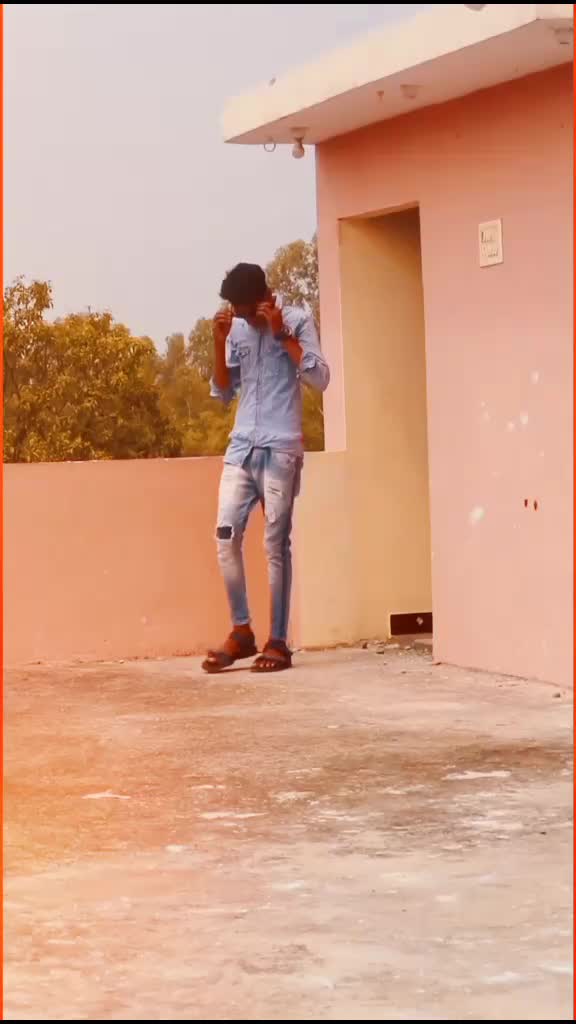 @👑_MøđęŁ_👑