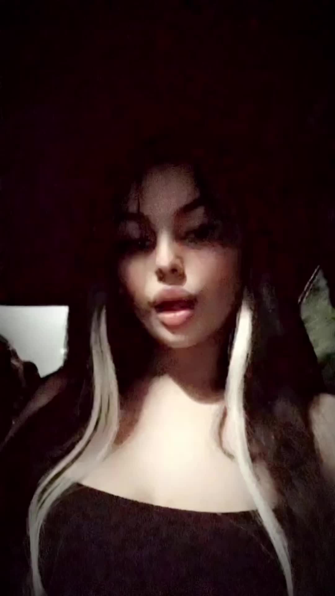 @selmaselma8146
