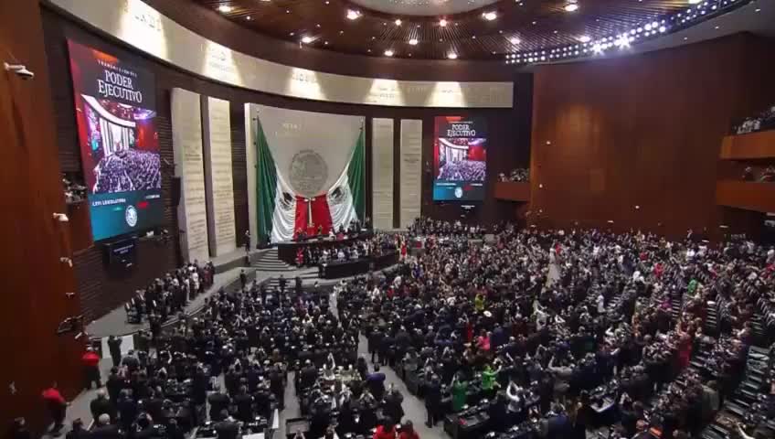 @Todo es Política