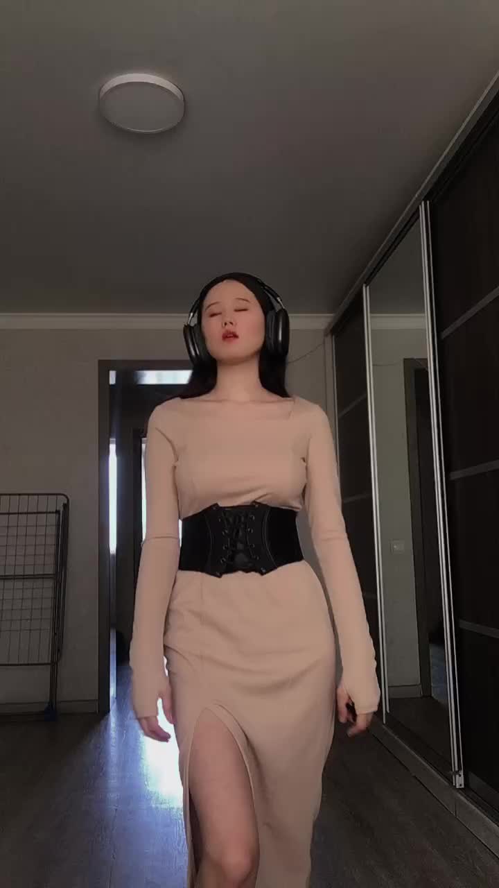 @esaawr.2