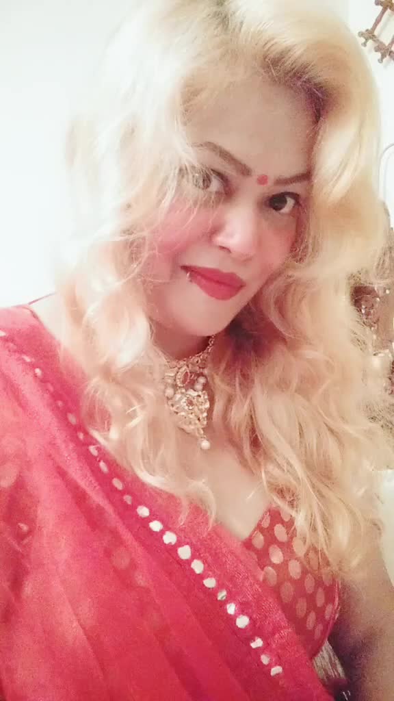 @Desi Queen❤️𝓑𝓜 ❤️