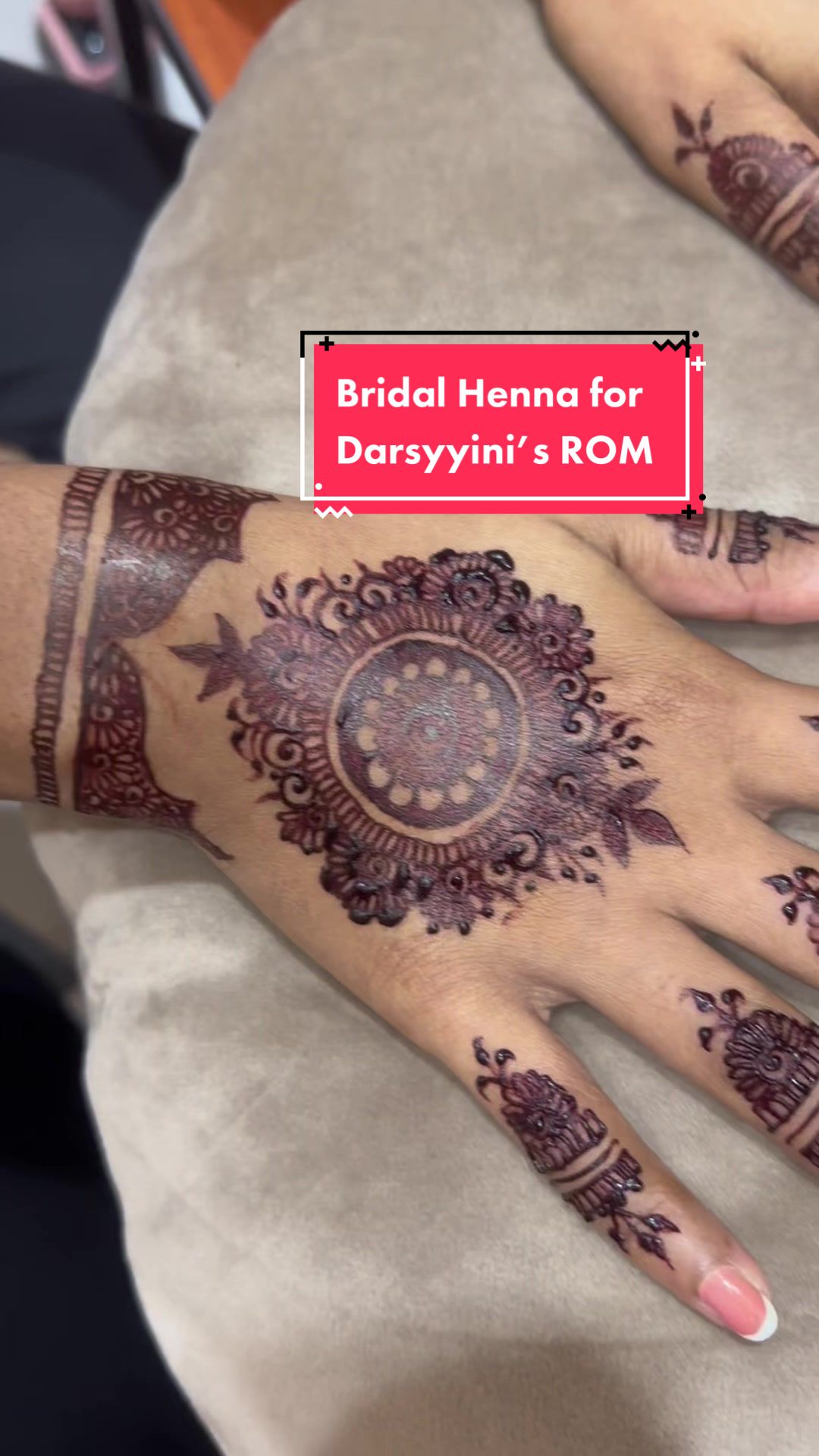 @Daisy Stains Henna
