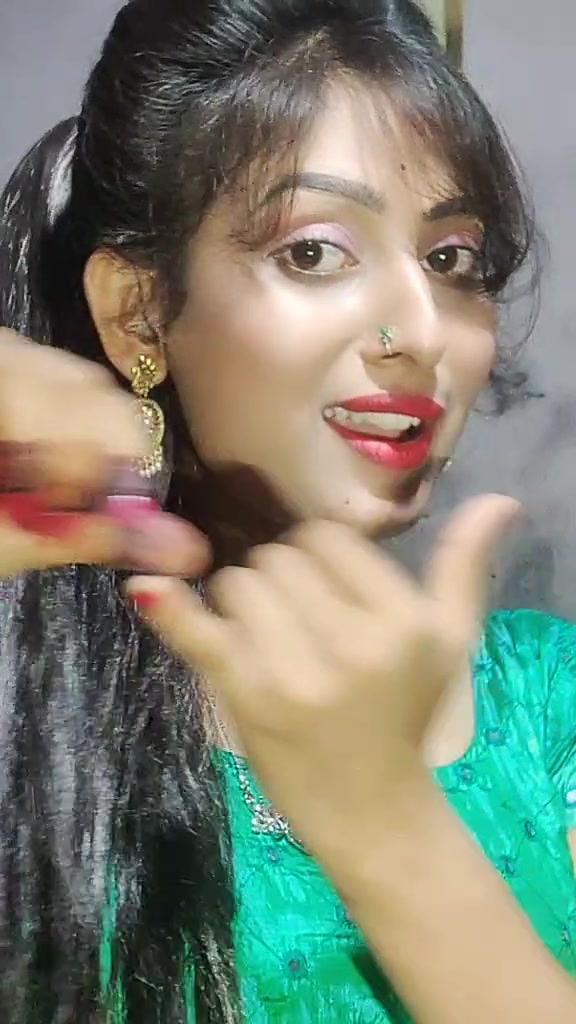 @Gorakhpuriya girl (Honey)😊