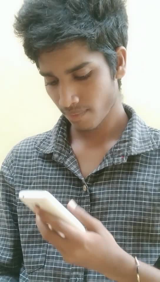 @Mr.Rakesh07👑
