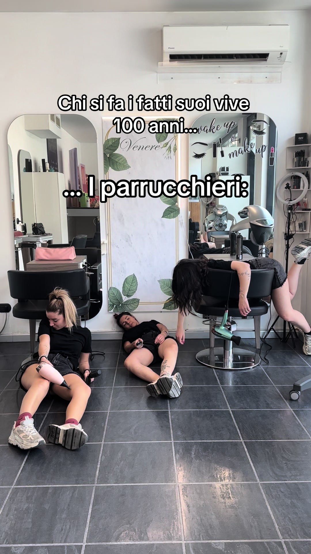 @Venere Parrucchiere