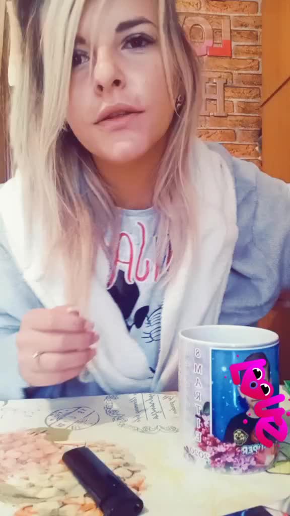 @Denisa den