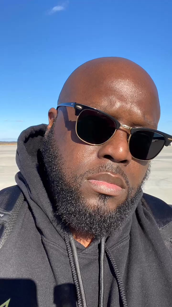 @BeatsByBellz