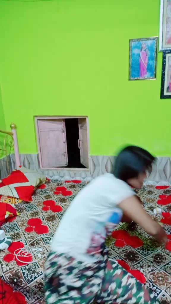 @alone girl
