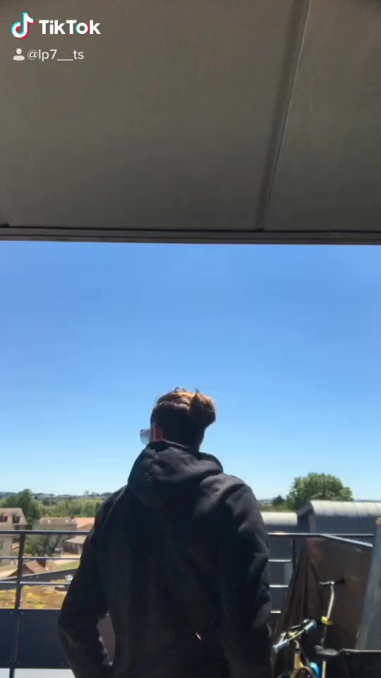 @Lp7__ts