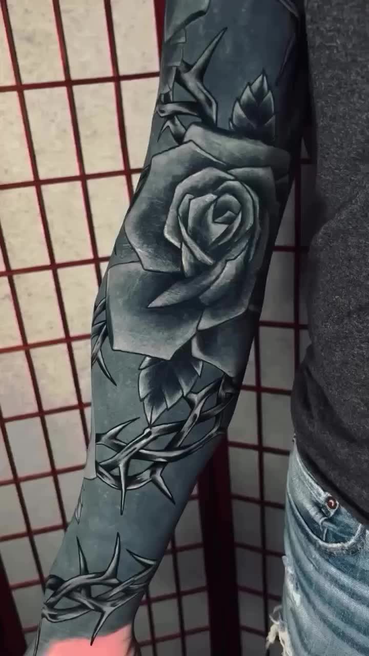 @WHITE ON BLACK TATTOO