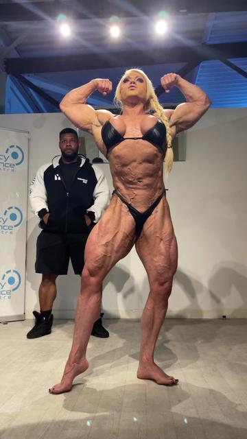 @IFBB Pro Lisa Cross