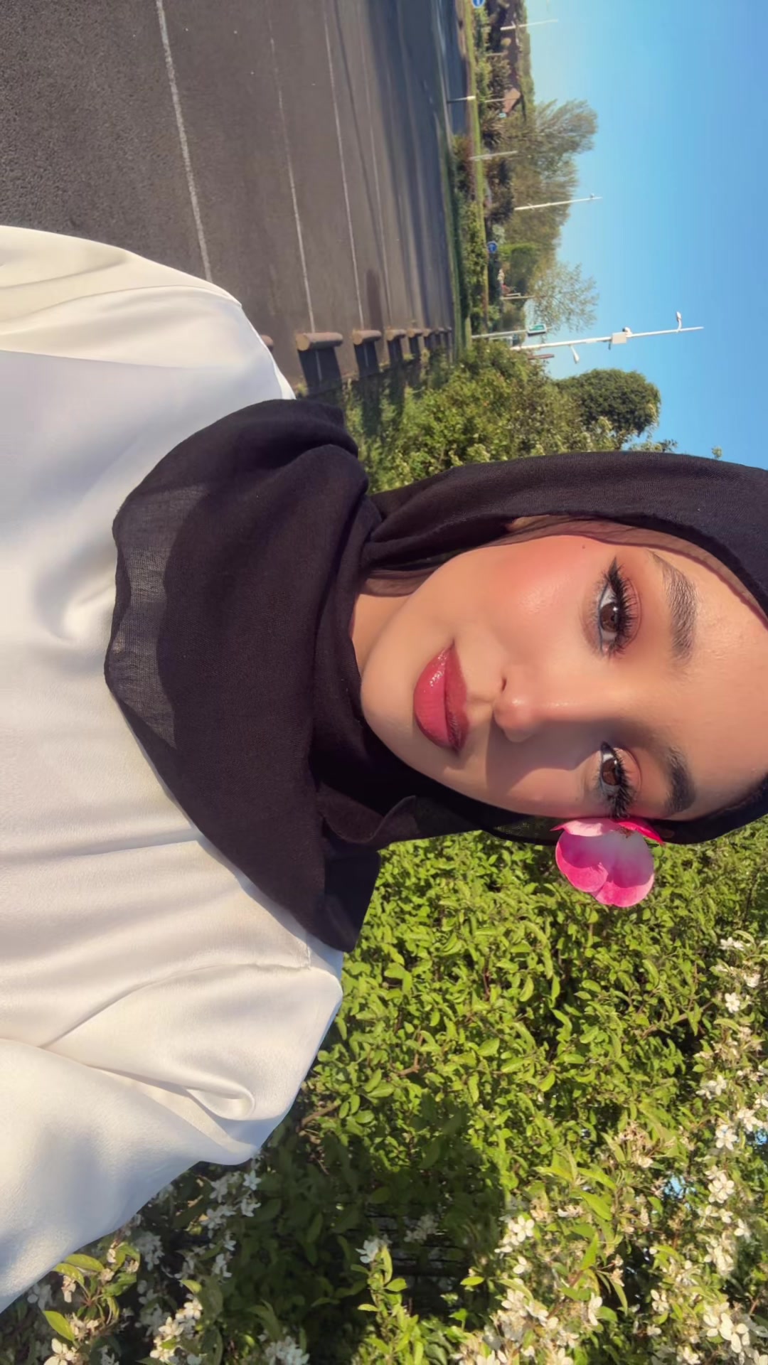 @𝓑𝓸𝓾𝓽𝓱𝔂 ✨