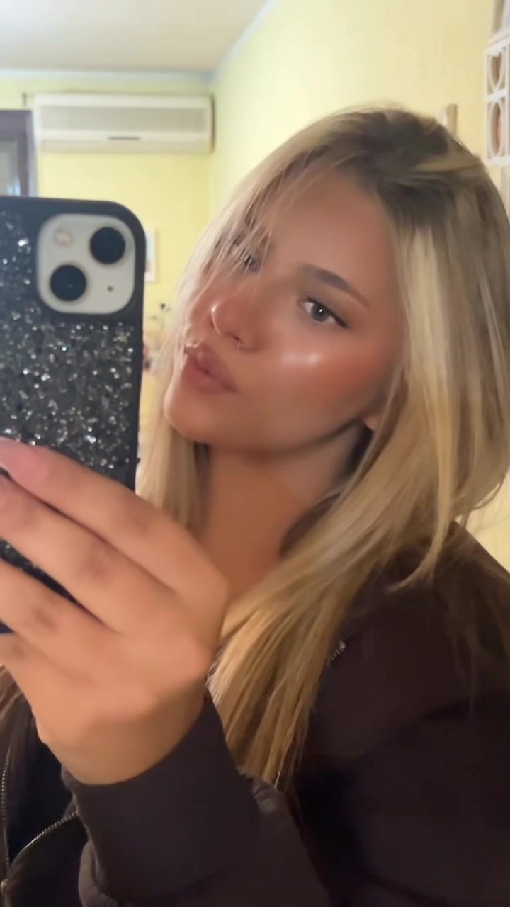 @🦋
