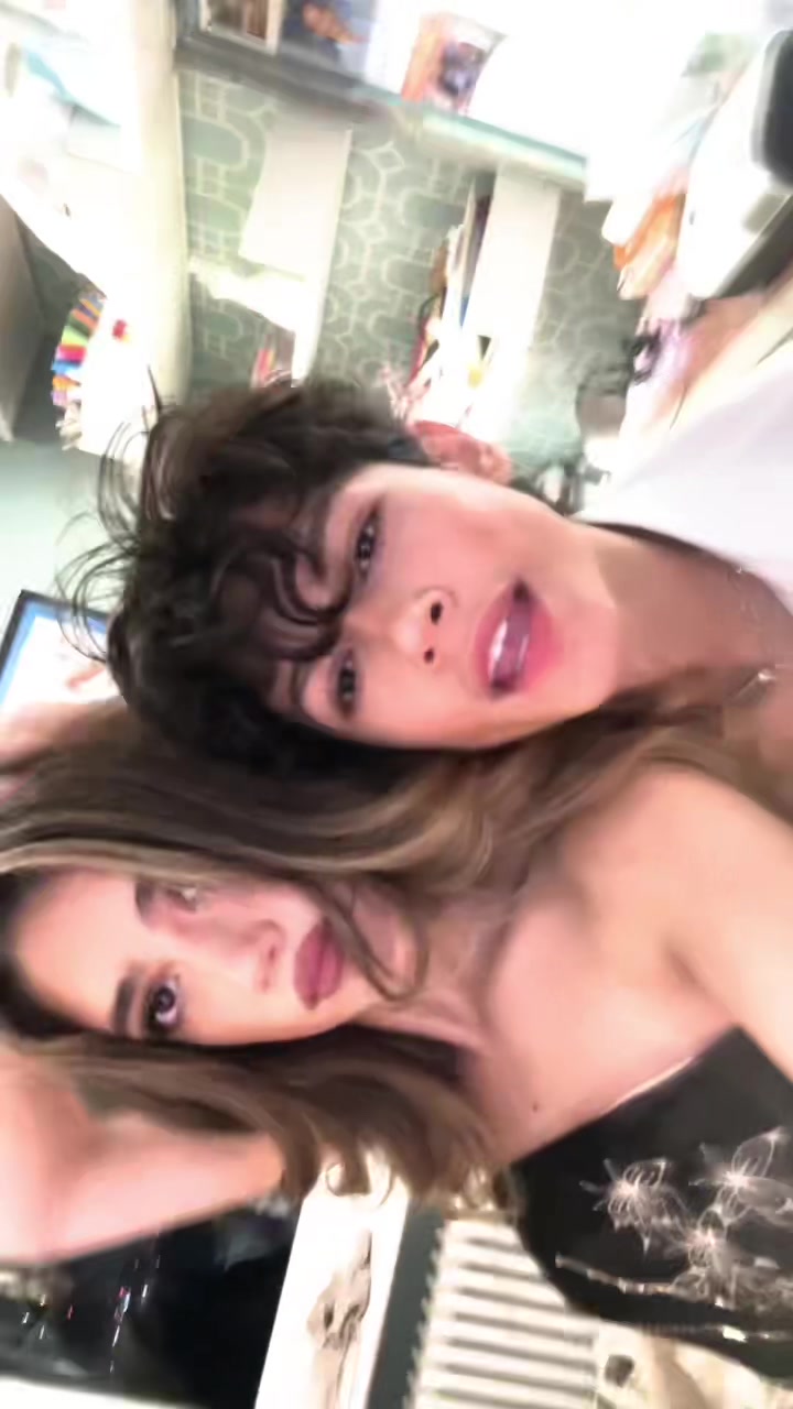 @Valentina Paloma