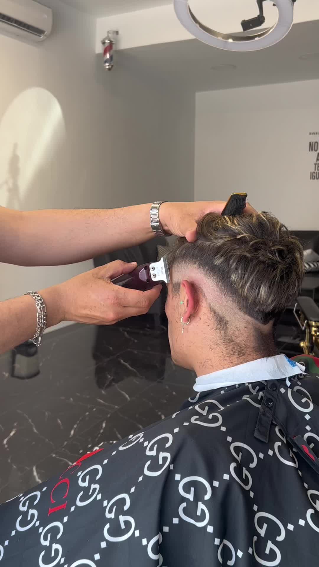 @Barberia Brothers