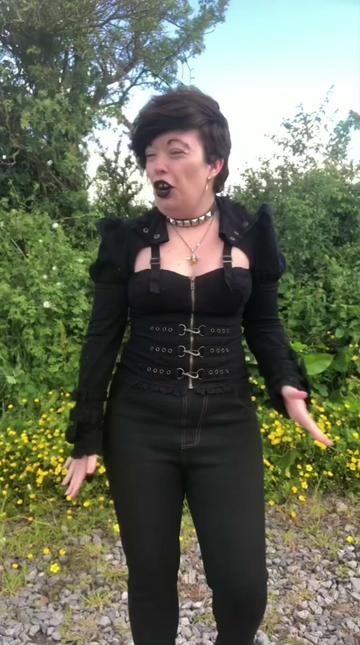 @Shoshi W.B.
