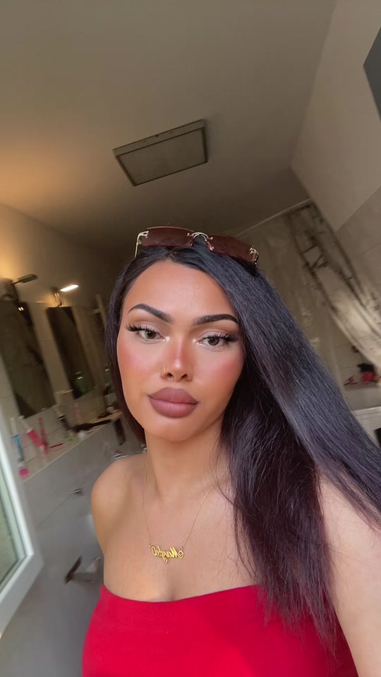 @Celine 🦂