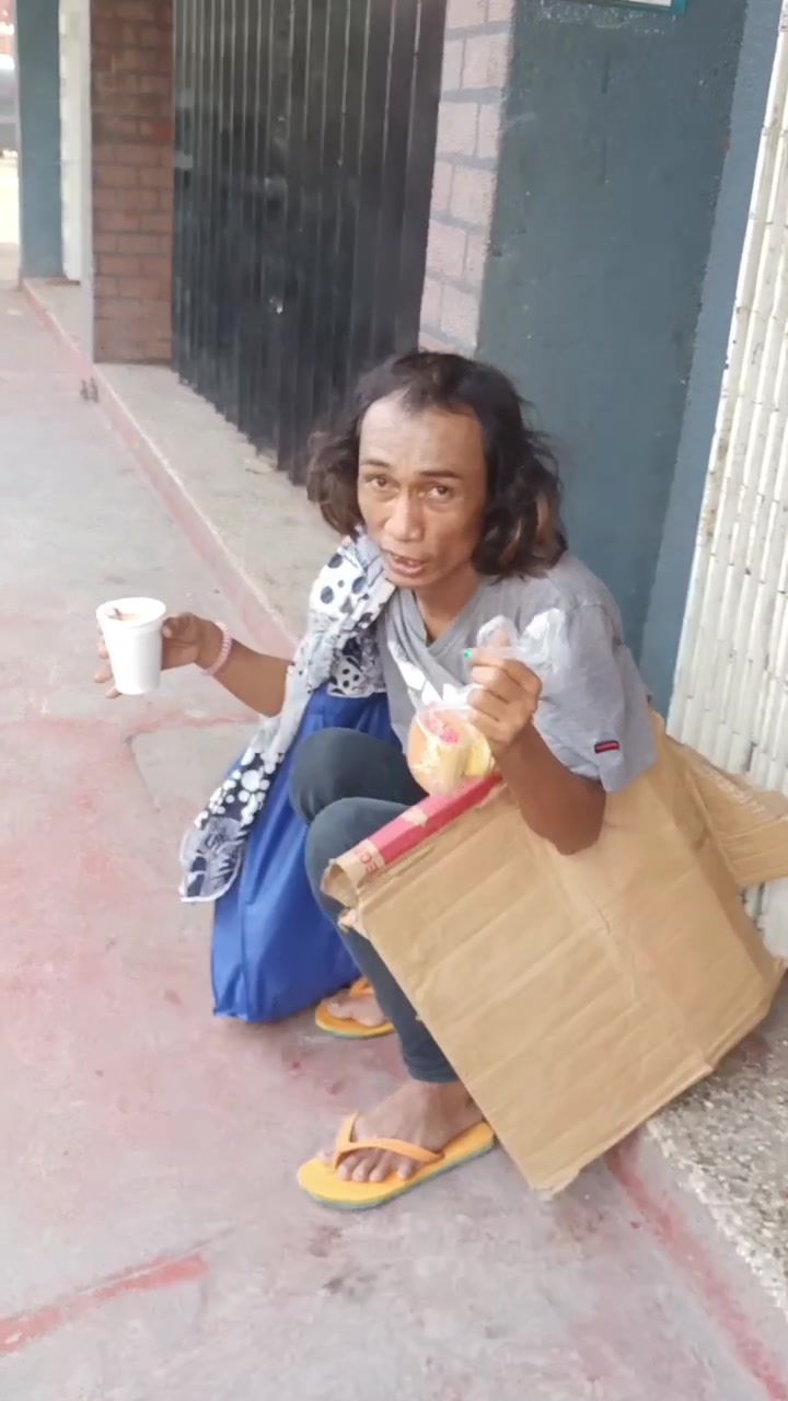 @𝕨𝕚𝕝𝕕𝕔𝕒𝕥🏳️&zwj;🌈🇵🇭011