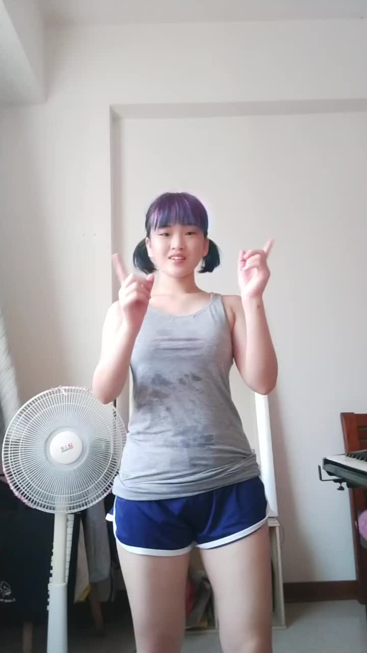 @小臻