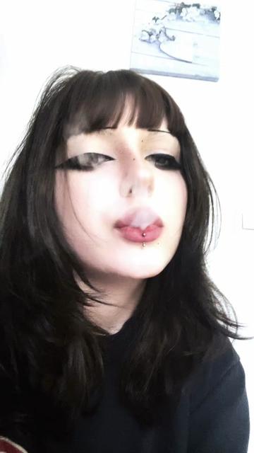 @HeyImYourFriend